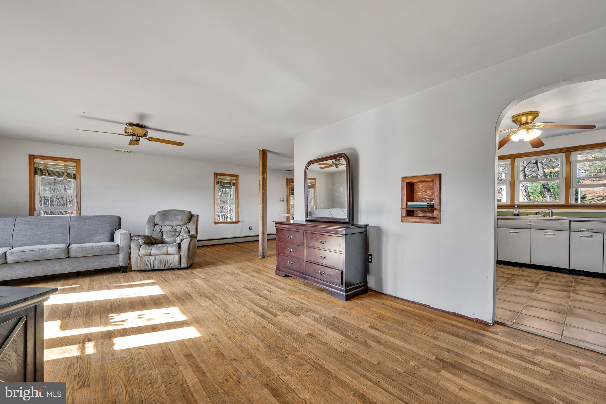 650 Suedberg Road Pine Grove, PA 17963 - Photo 5 of 27 Gallery Image 5