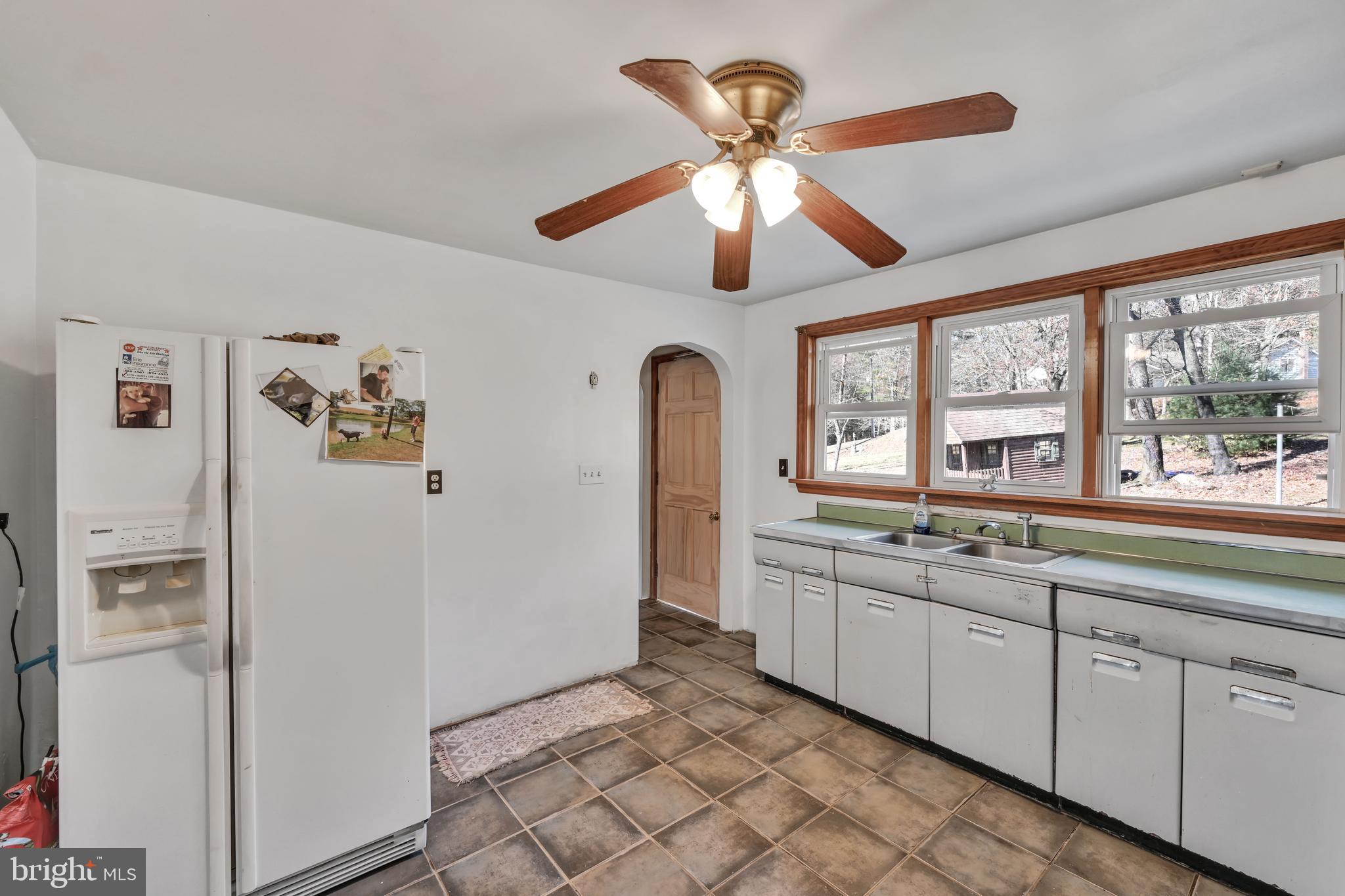650 Suedberg Road Pine Grove, PA 17963 - Photo 9 of 27 Gallery Image 9