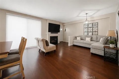 $524,999 | 18108 Flynn Drive, Unit 4304, Canyon Country, CA 91387