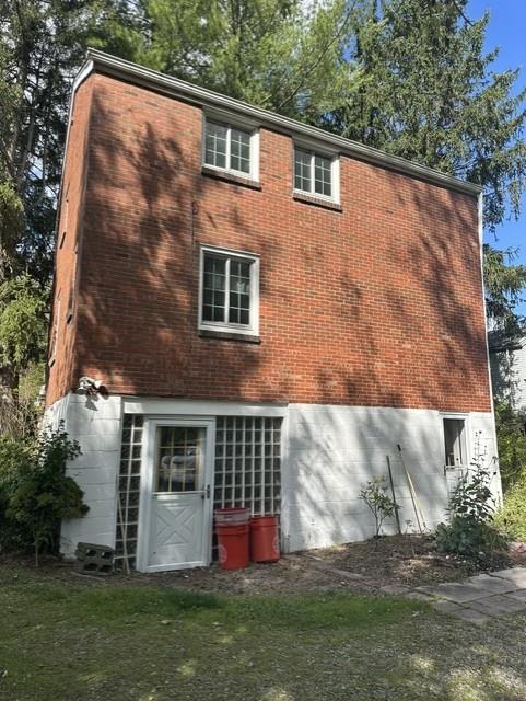 316 Idlewood Road Pittsburgh, PA 15235 - Photo 3 of 3 Gallery Image 3