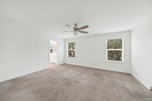 $1,800 | 15321 Sherwin Oak, San Antonio, TX 78253