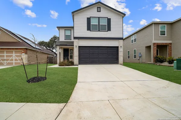 $1,800 | 15321 Sherwin Oak, San Antonio, TX 78253