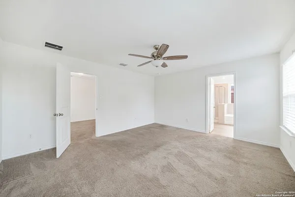 $1,800 | 15321 Sherwin Oak, San Antonio, TX 78253