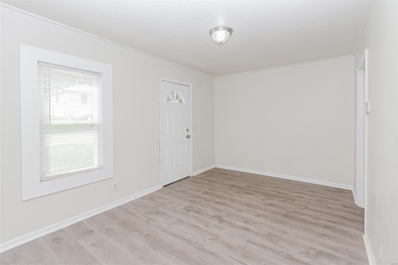 3312 Edmundson Road St. Louis, MO 63114 - Photo 3 of 23 Gallery Image 3