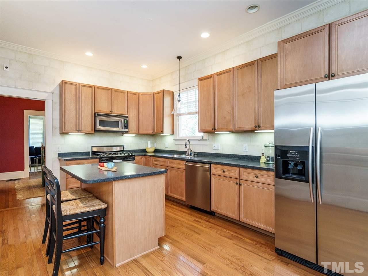 2211 The Circle Raleigh, NC 27608 - Photo 9 of 25