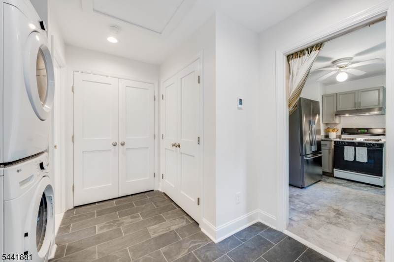 37 Fox Hill Road Denville, NJ 07834 - Photo 20 of 46