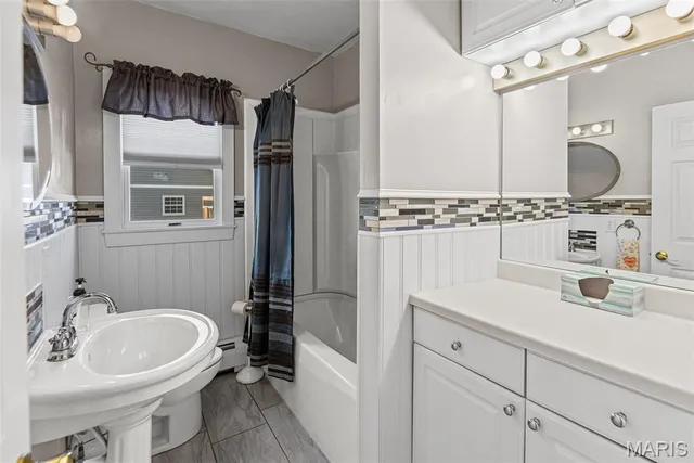 $235,000 | 614 Olive Street, Highland, IL 62249