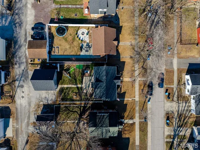 $235,000 | 614 Olive Street, Highland, IL 62249