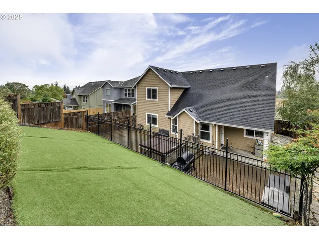 $469,000 | 35505 Iris Way, St. Helens, OR 97051