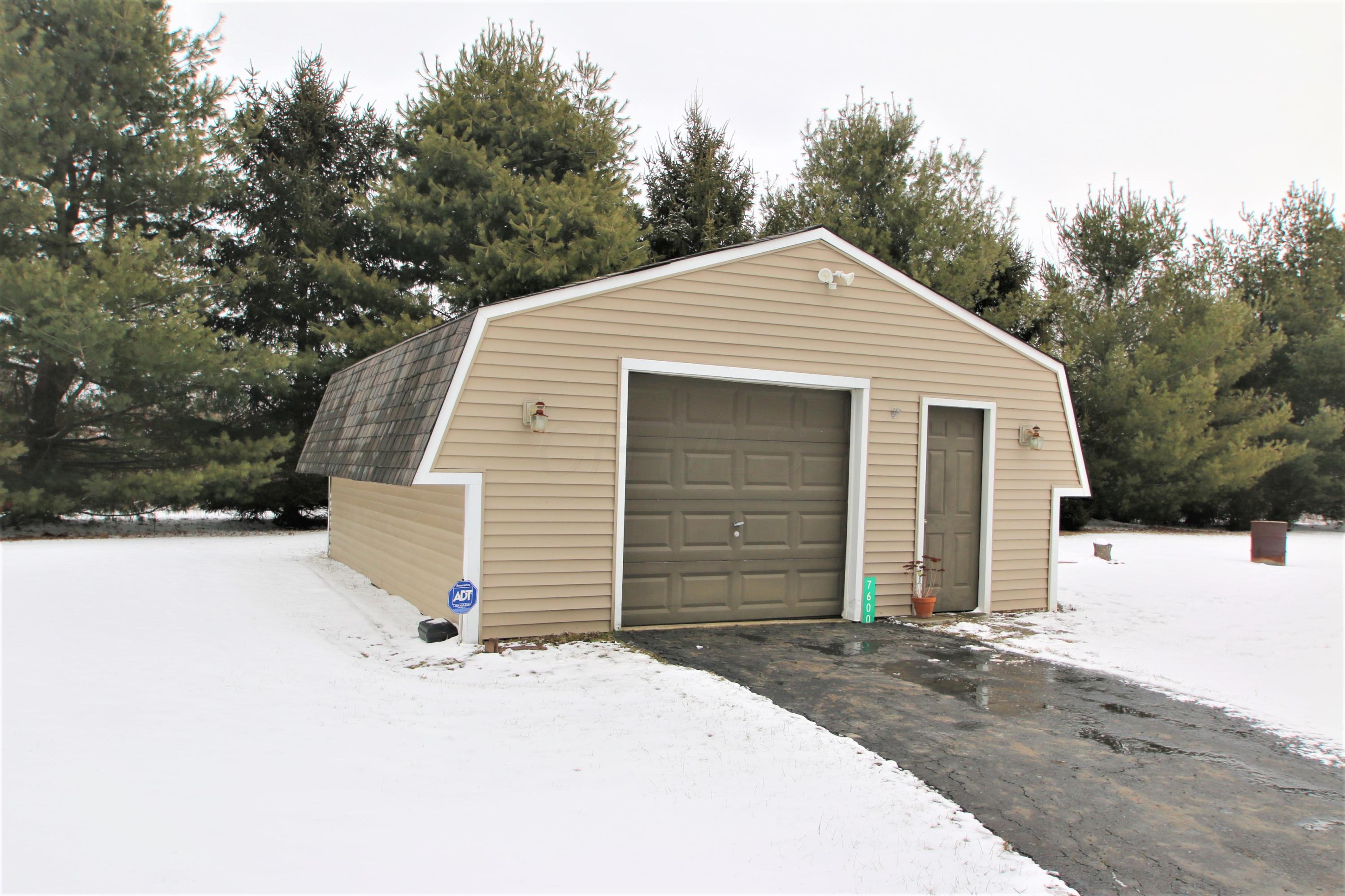7600 Condit Road Centerburg, OH 43011 - Photo 4 of 43 Gallery Image 4