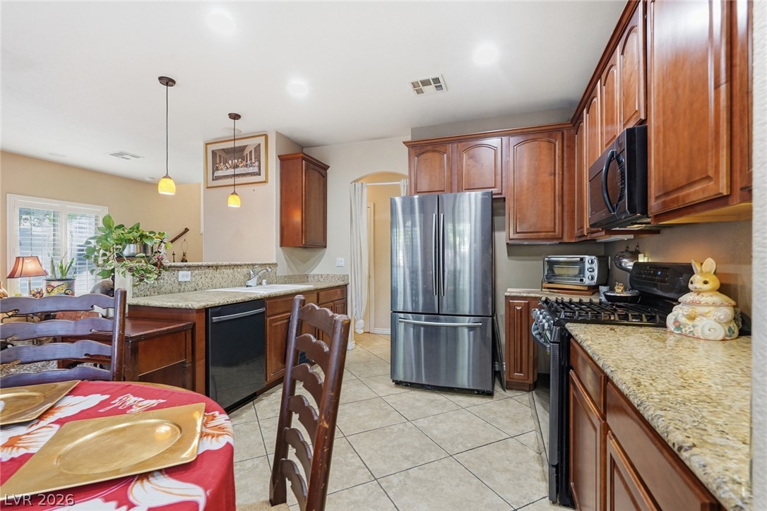 240 Integrity Ridge Drive Henderson, NV 89052 - Photo 9 of 36 Gallery Image 9