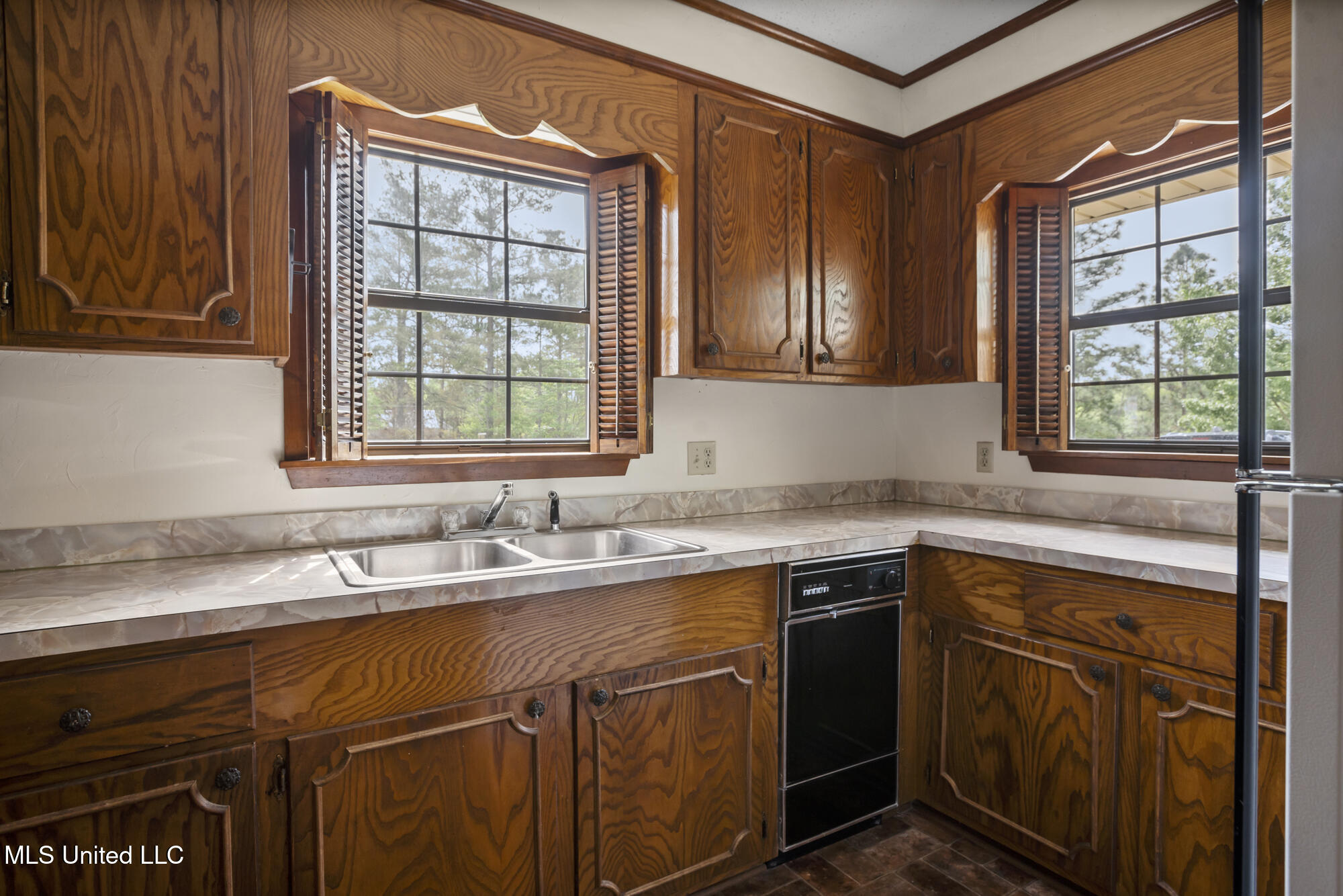 179 Lower Airport Road Lumberton, MS 39455 - Photo 11 of 40 Kitchen