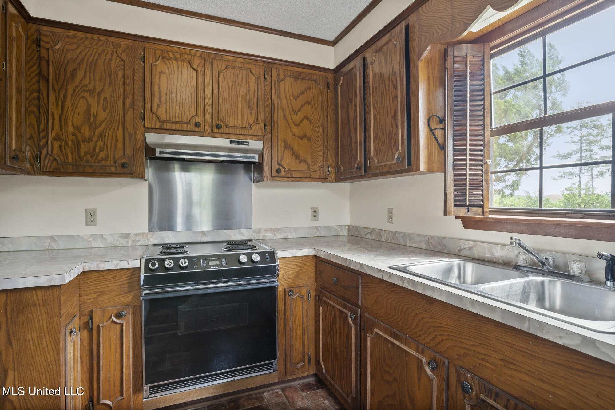 179 Lower Airport Road Lumberton, MS 39455 - Photo 12 of 40 Kitchen