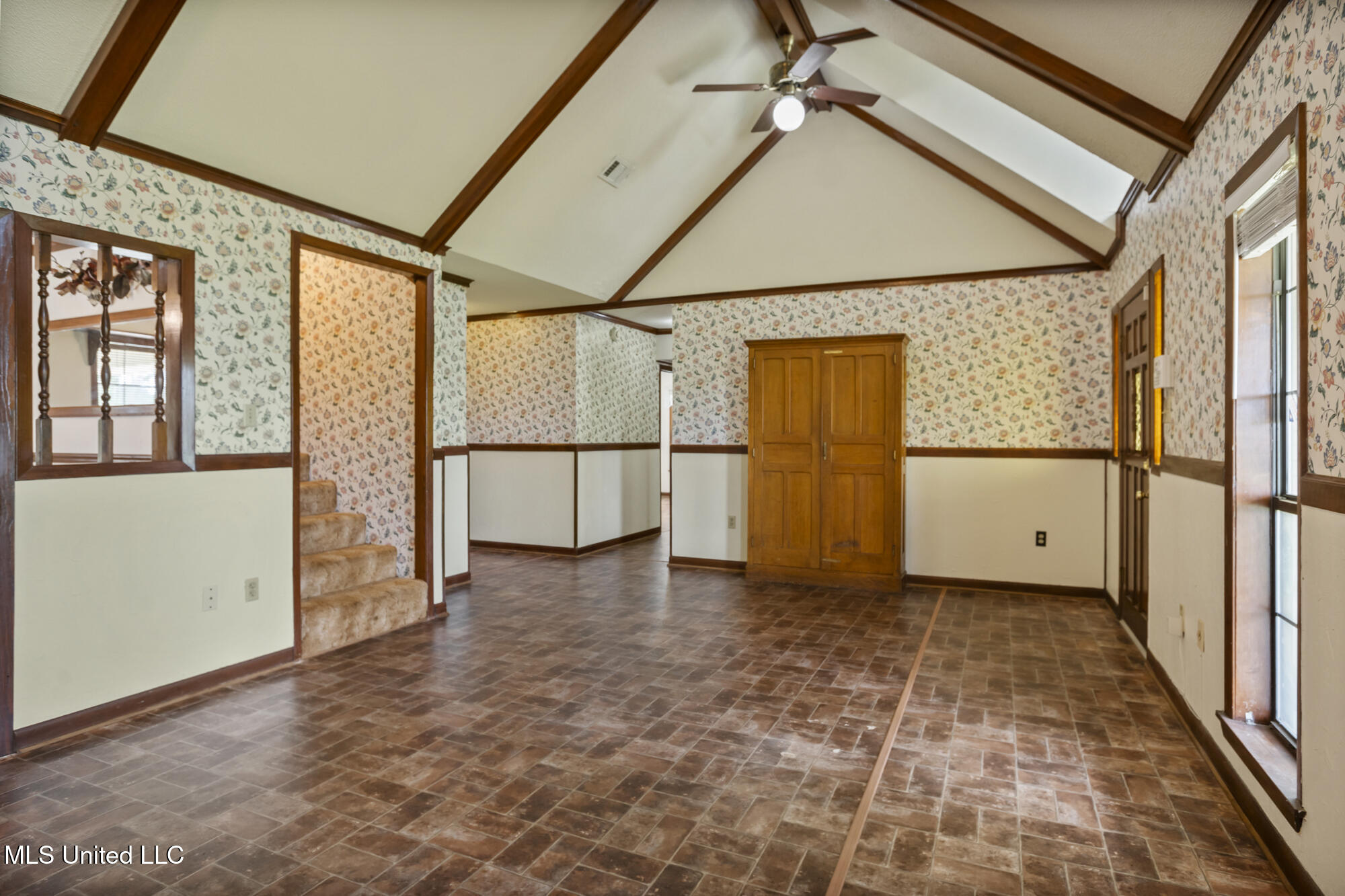 179 Lower Airport Road Lumberton, MS 39455 - Photo 6 of 40 Great Room