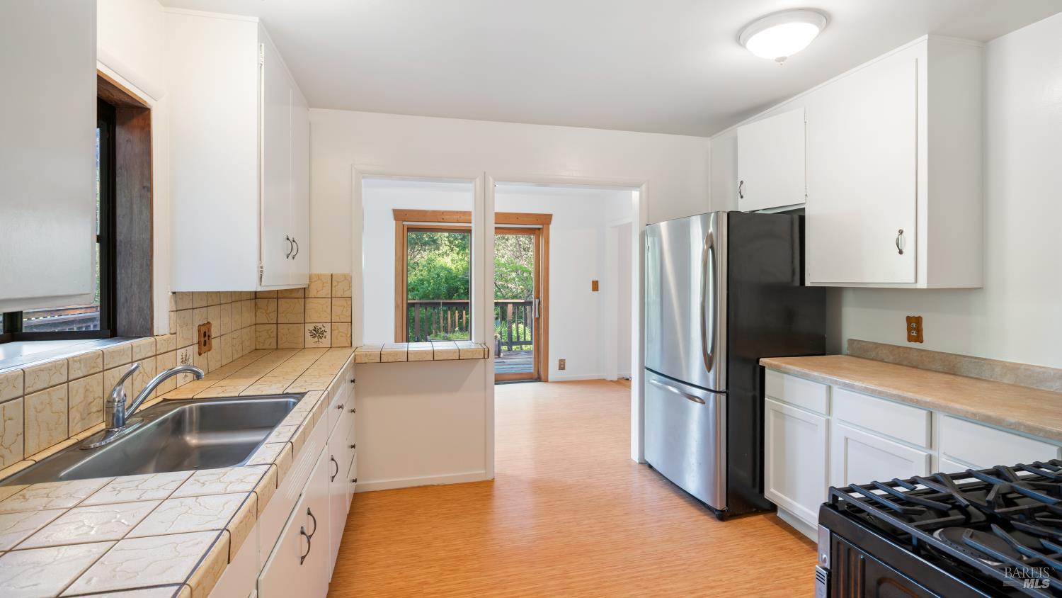9901 Occidental Road Sebastopol, CA 95472 - Photo 10 of 55
