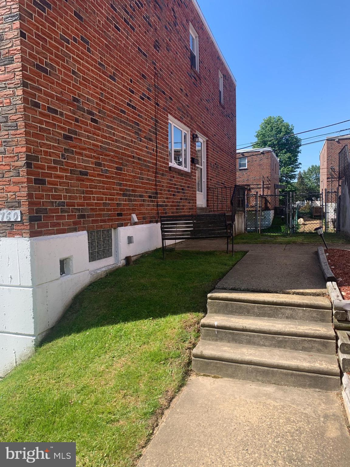 760 Susquehanna Road Philadelphia, PA 19111 - Photo 4 of 31 Gallery Image 4