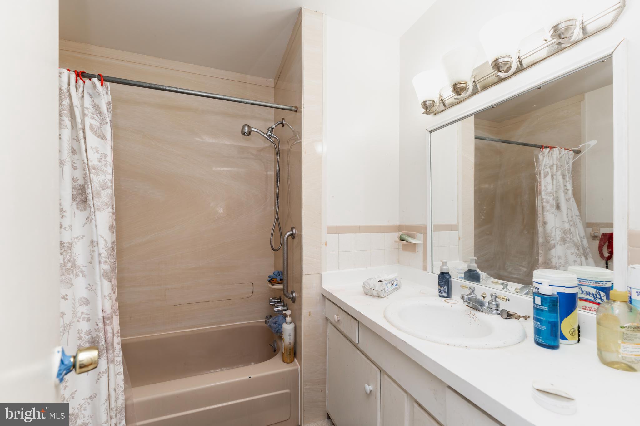 9549 Riggs Road Adelphi, MD 20783 - Photo 16 of 25