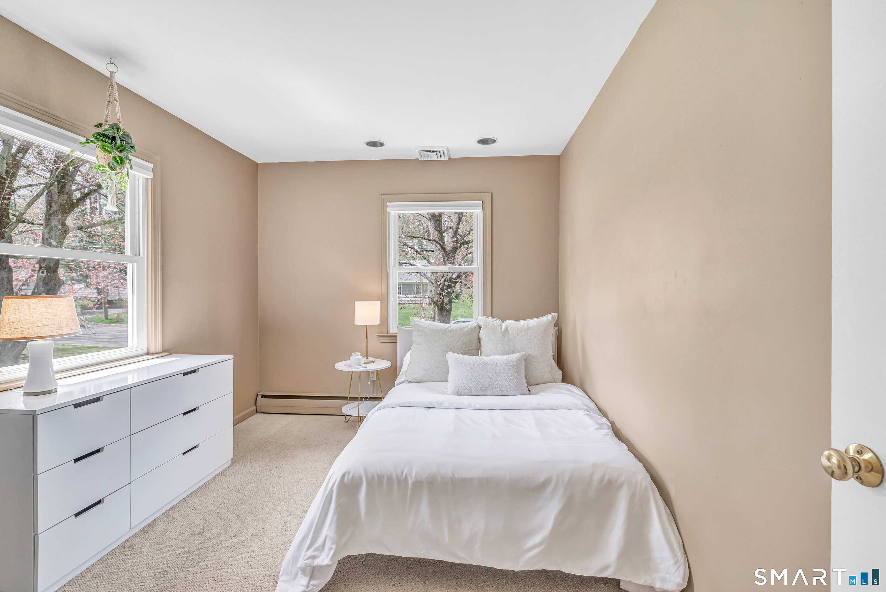 89 Random Road Fairfield, CT 06825 - Photo 26 of 40