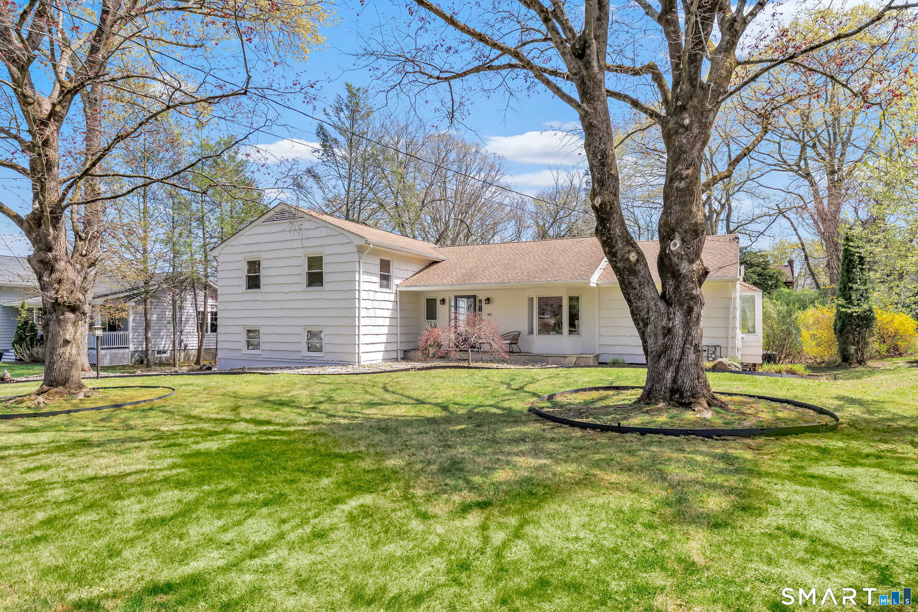 89 Random Road Fairfield, CT 06825 - Photo 38 of 40