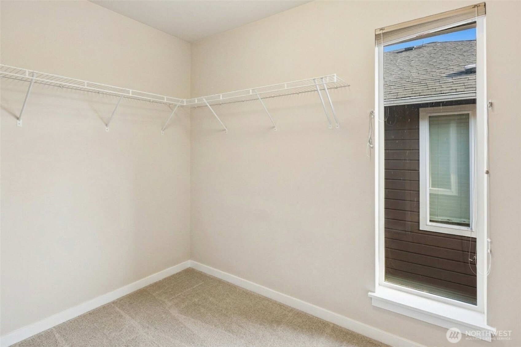 17227 39th Drive Southeast Bothell, WA 98012 - Photo 11 of 22 a view of a small space