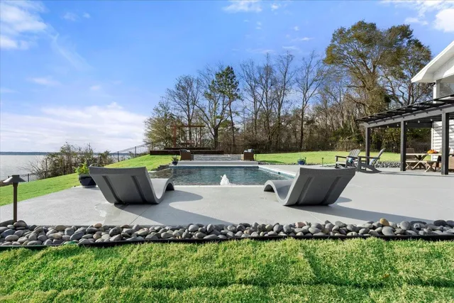 $1,500,000 | 3366 Princess Pond Road, Summerton, SC 29148