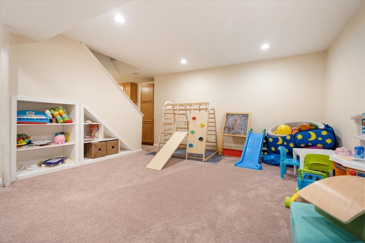 8274 Carloway Road Indianapolis, IN 46236 - Photo 41 of 53 Gallery Image 41