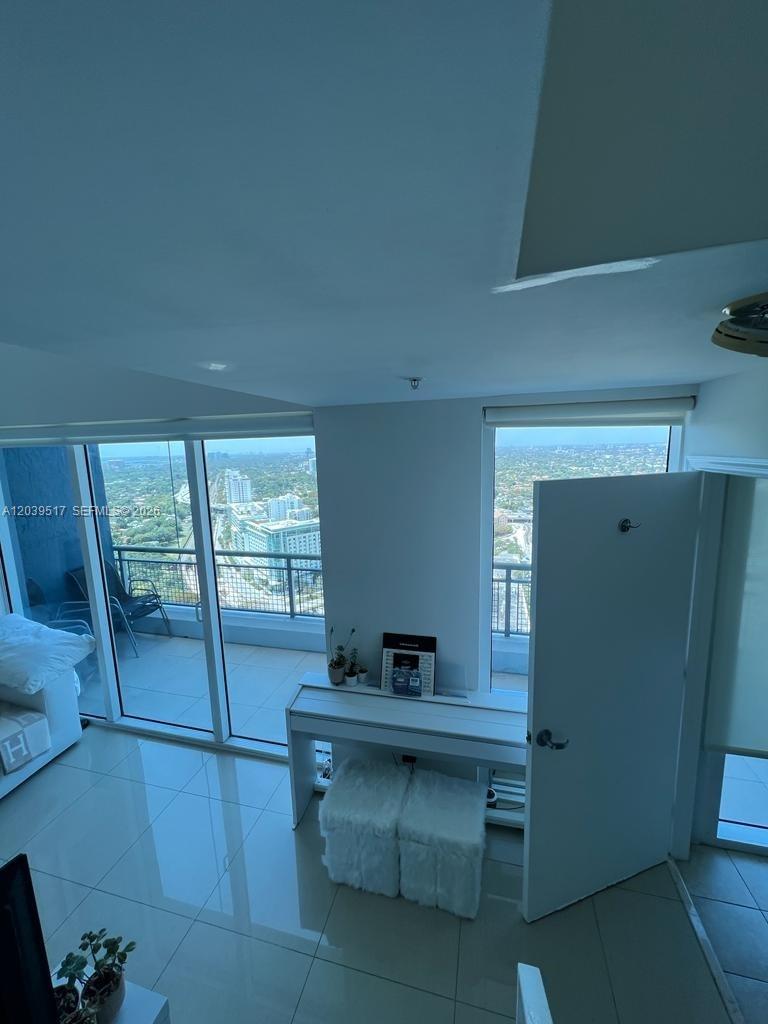 60 Southwest 13th Street, Unit 2819 Miami, FL 33130 - Photo 12 of 14