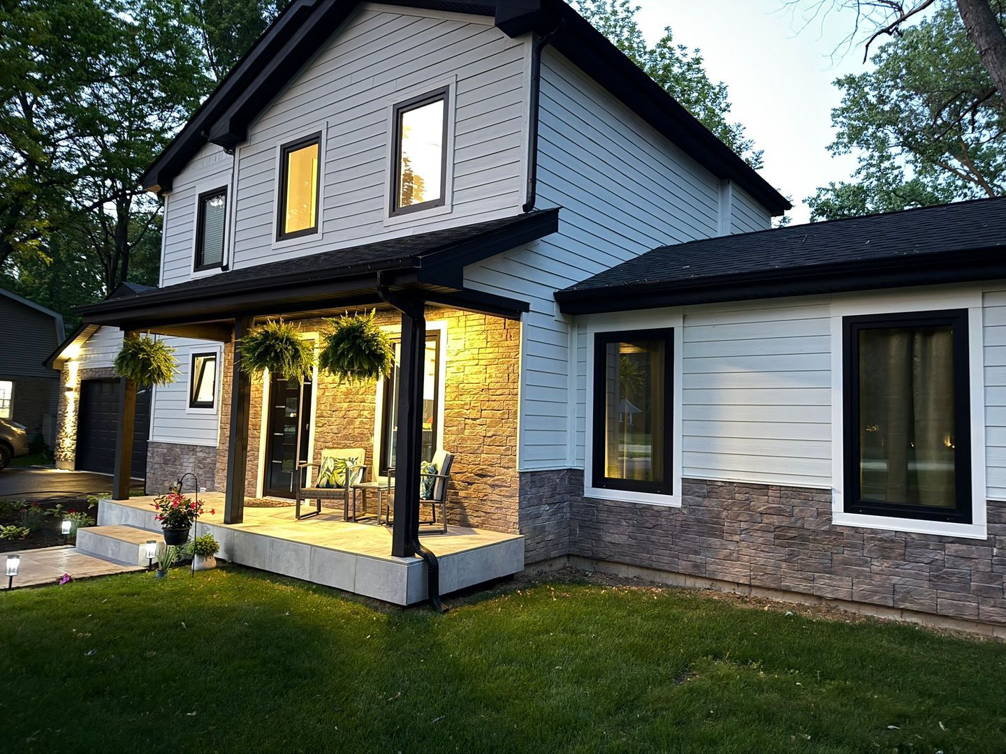 101 North Schoenbeck Road Prospect Heights, IL 60070 - Photo 2 of 30 a view of front of a house with a yard