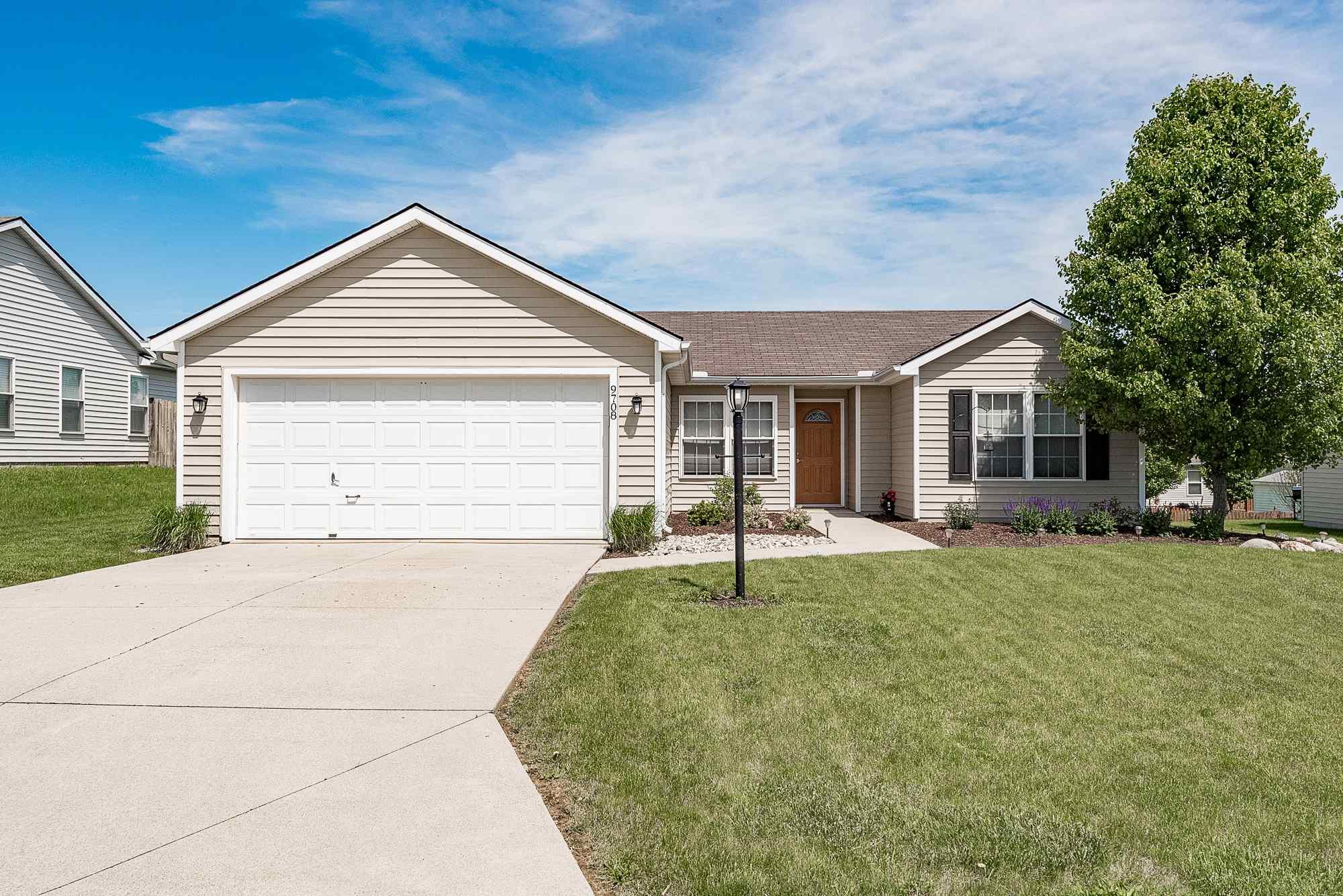 9708 Rio Canyon Court Fort Wayne, IN 46825 - Photo 1 of 27 Gallery Image 1