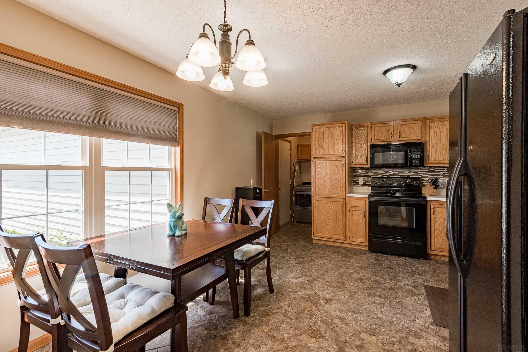 9708 Rio Canyon Court Fort Wayne, IN 46825 - Photo 5 of 27 Gallery Image 5