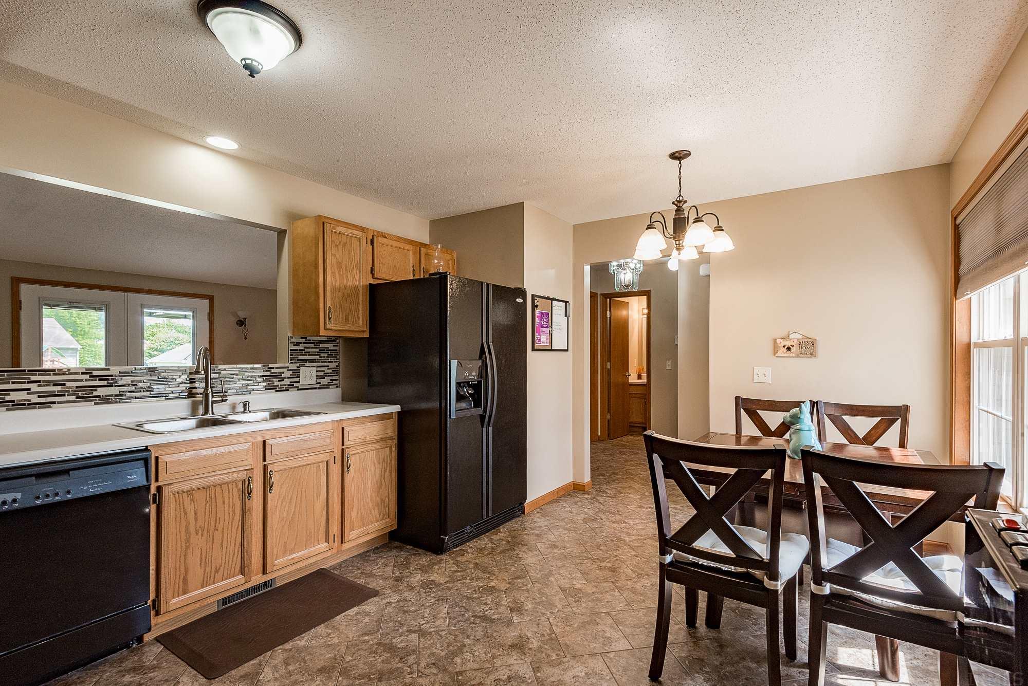 9708 Rio Canyon Court Fort Wayne, IN 46825 - Photo 7 of 27 Gallery Image 7