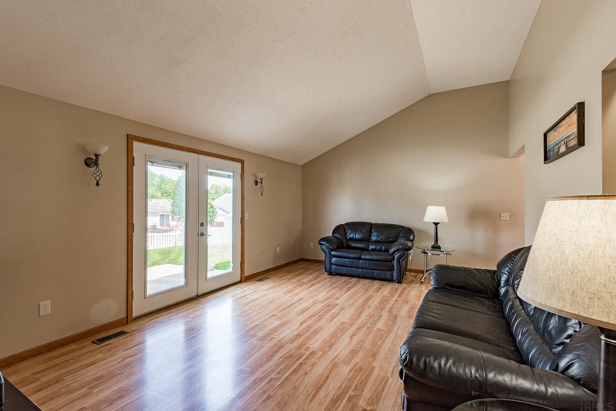 9708 Rio Canyon Court Fort Wayne, IN 46825 - Photo 9 of 27 Gallery Image 9