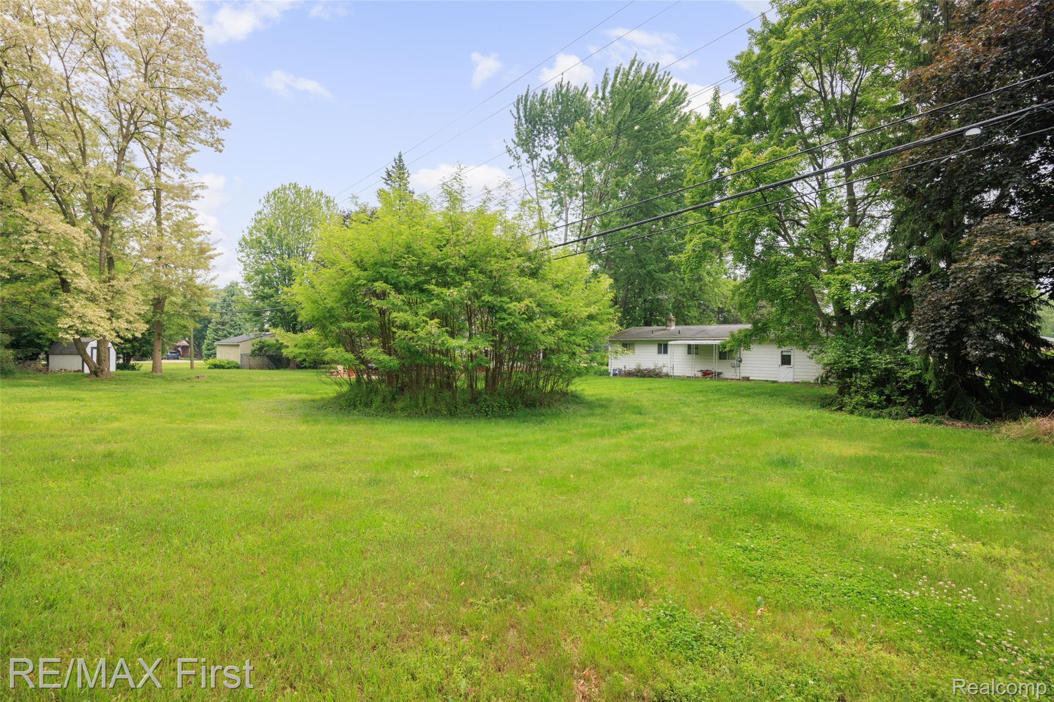 2070 Walton Blvd. Rochester, MI 48309 - Photo 24 of 25 2070 Walton Blvd 24.jpg