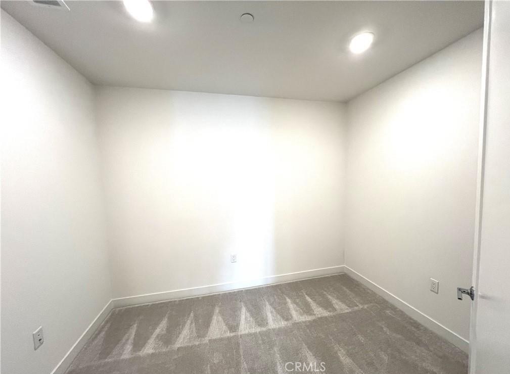 2409 Rivington Irvine, CA 92612 - Photo 28 of 46 Gallery Image 28