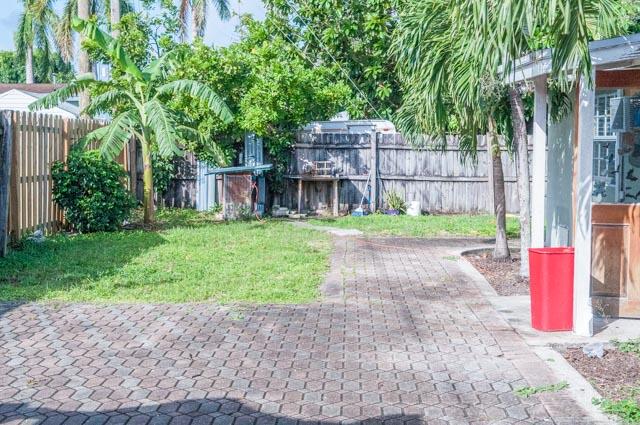 453 Davis Road Palm Springs, FL 33461 - Photo 11 of 17 _NPB7341