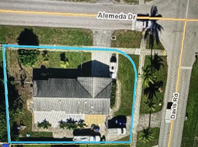 453 Davis Road Palm Springs, FL 33461 - Photo 2 of 17 IMG_2884