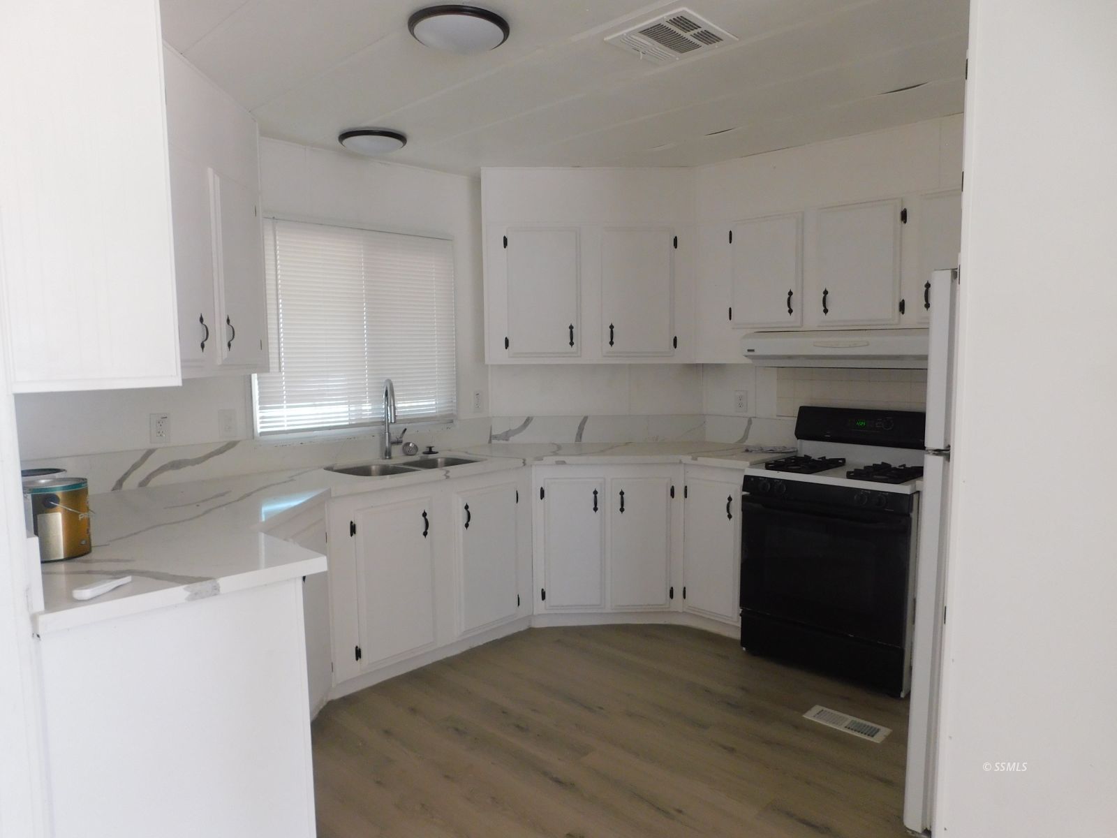 4029 West Inyokern Road Ridgecrest, CA 93555 - Photo 9 of 10