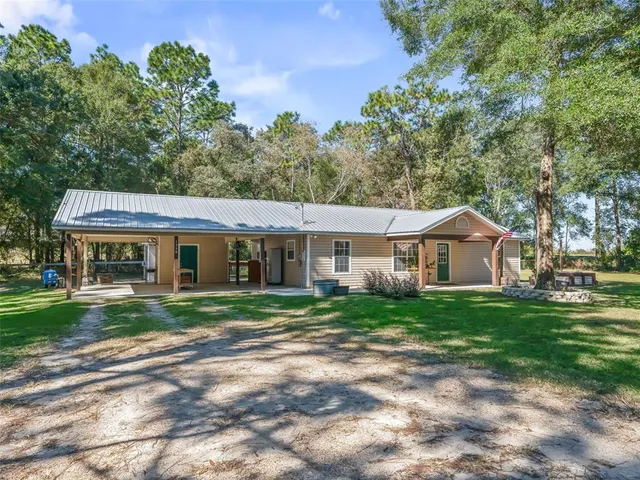$295,000 | 1950 Northeast 159 Avenue, Williston, FL 32696
