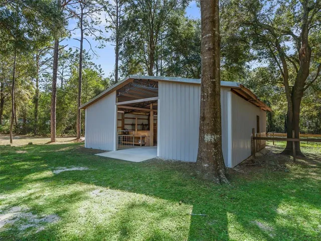 $295,000 | 1950 Northeast 159 Avenue, Williston, FL 32696