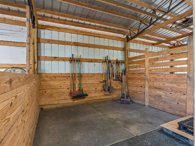 $295,000 | 1950 Northeast 159 Avenue, Williston, FL 32696