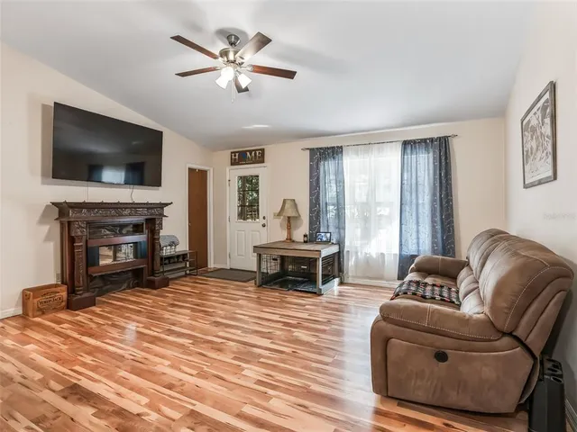 $295,000 | 1950 Northeast 159 Avenue, Williston, FL 32696