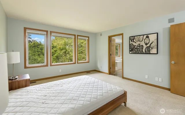 $5,950 | 16434 Southeast 58th Place, Bellevue, WA 98006