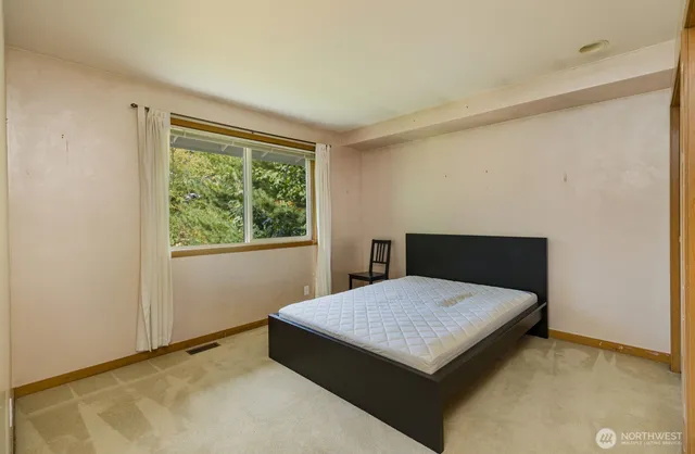 $5,950 | 16434 Southeast 58th Place, Bellevue, WA 98006