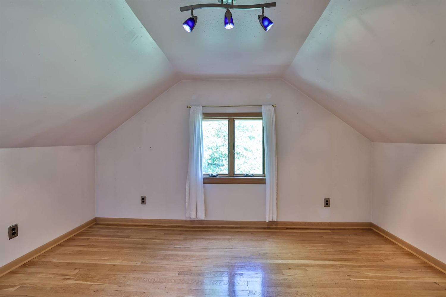 4516 Mosiman Road Middletown, OH 45042 - Photo 19 of 48 Gallery Image 19