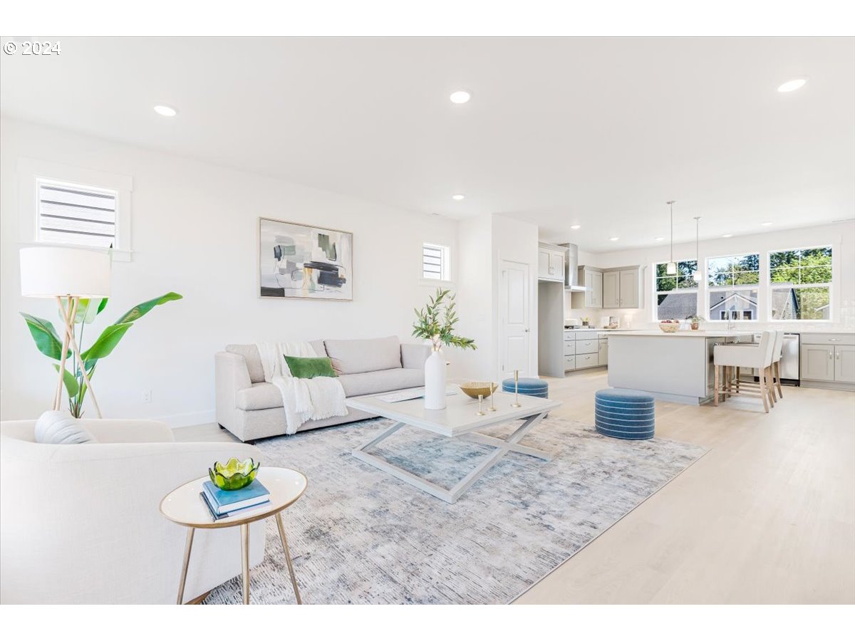 12259 Southwest Strobel Road Beaverton, OR 97007 - Photo 18 of 35 Gallery Image 18