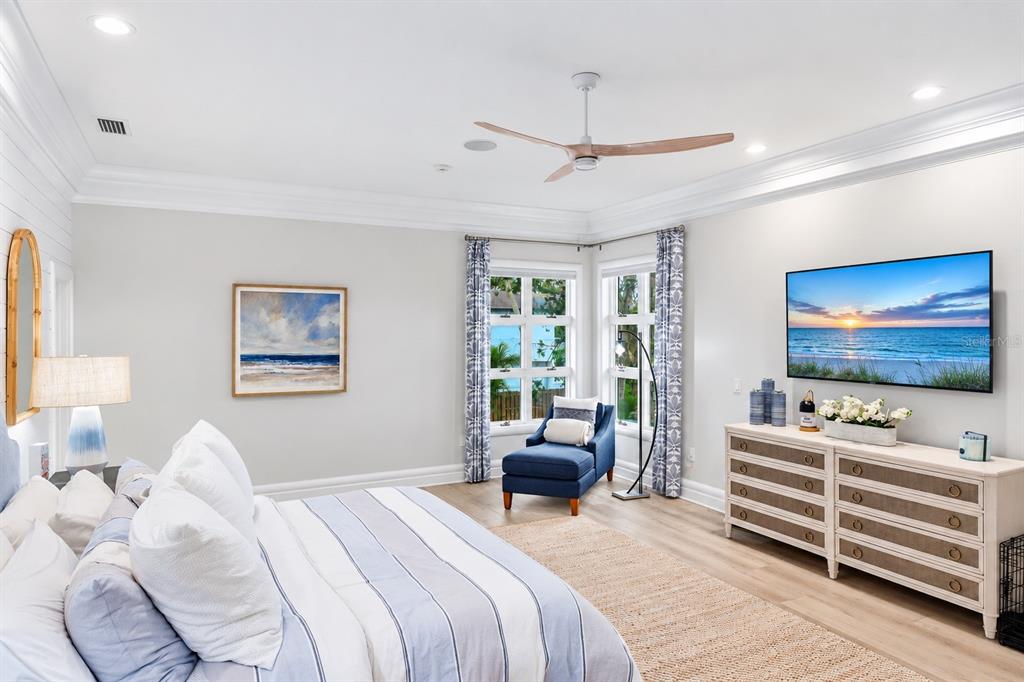 4034 Roberts Point Road Sarasota, FL 34242 - Photo 57 of 100 Gallery Image 57