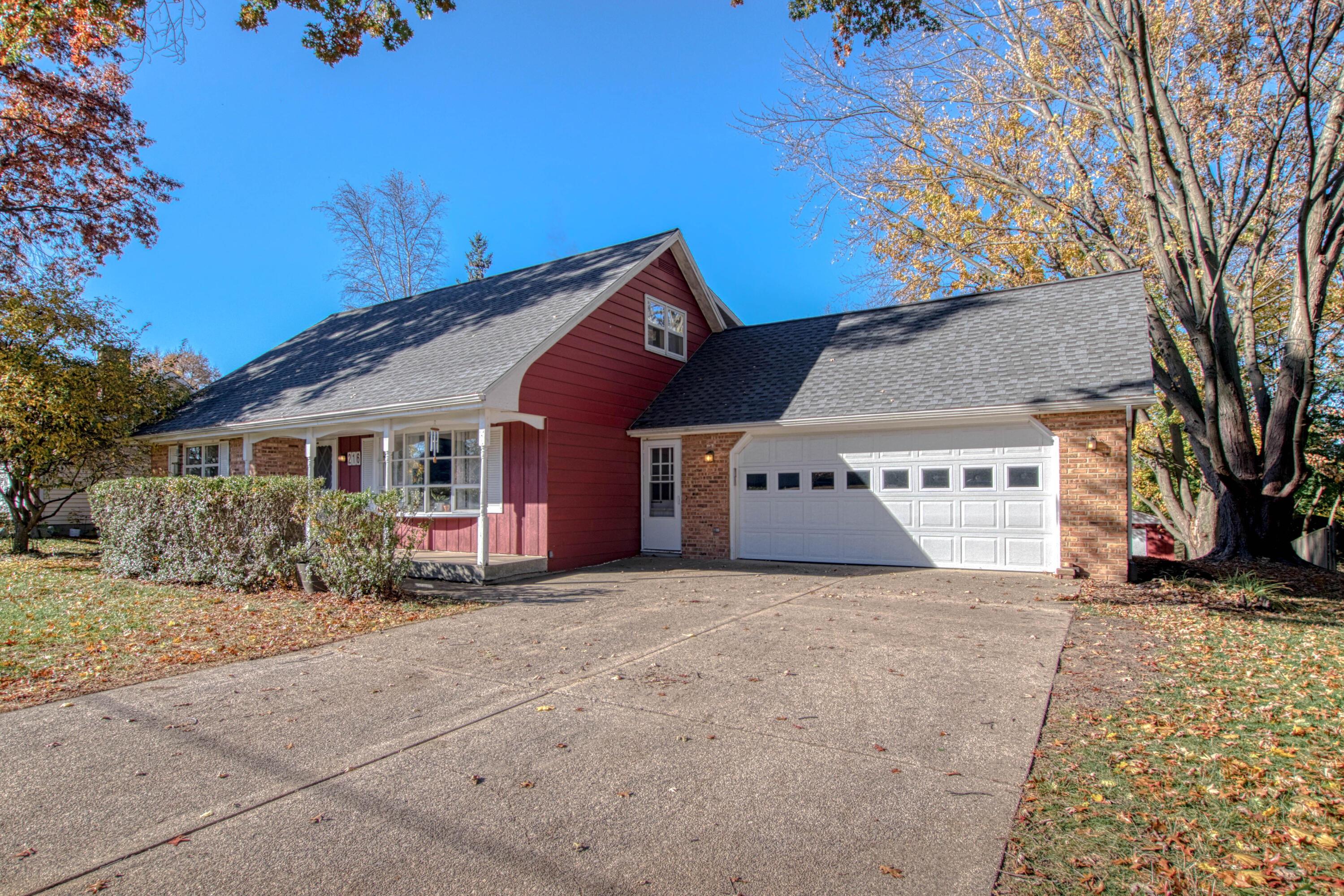 216 Country Club Road Holland, MI 49423 - Photo 1 of 43 Front Exterior View