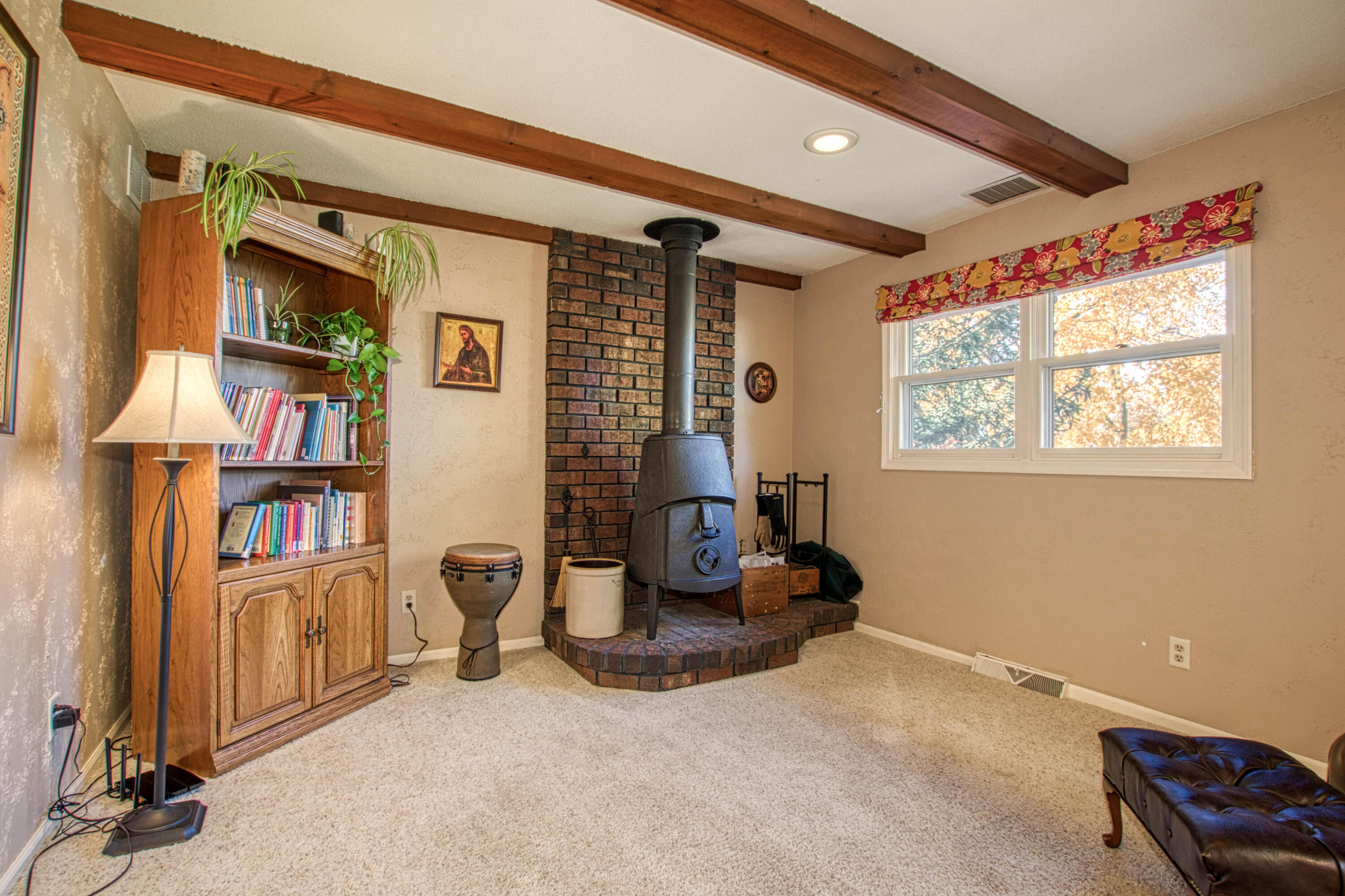 216 Country Club Road Holland, MI 49423 - Photo 15 of 43 Family Room