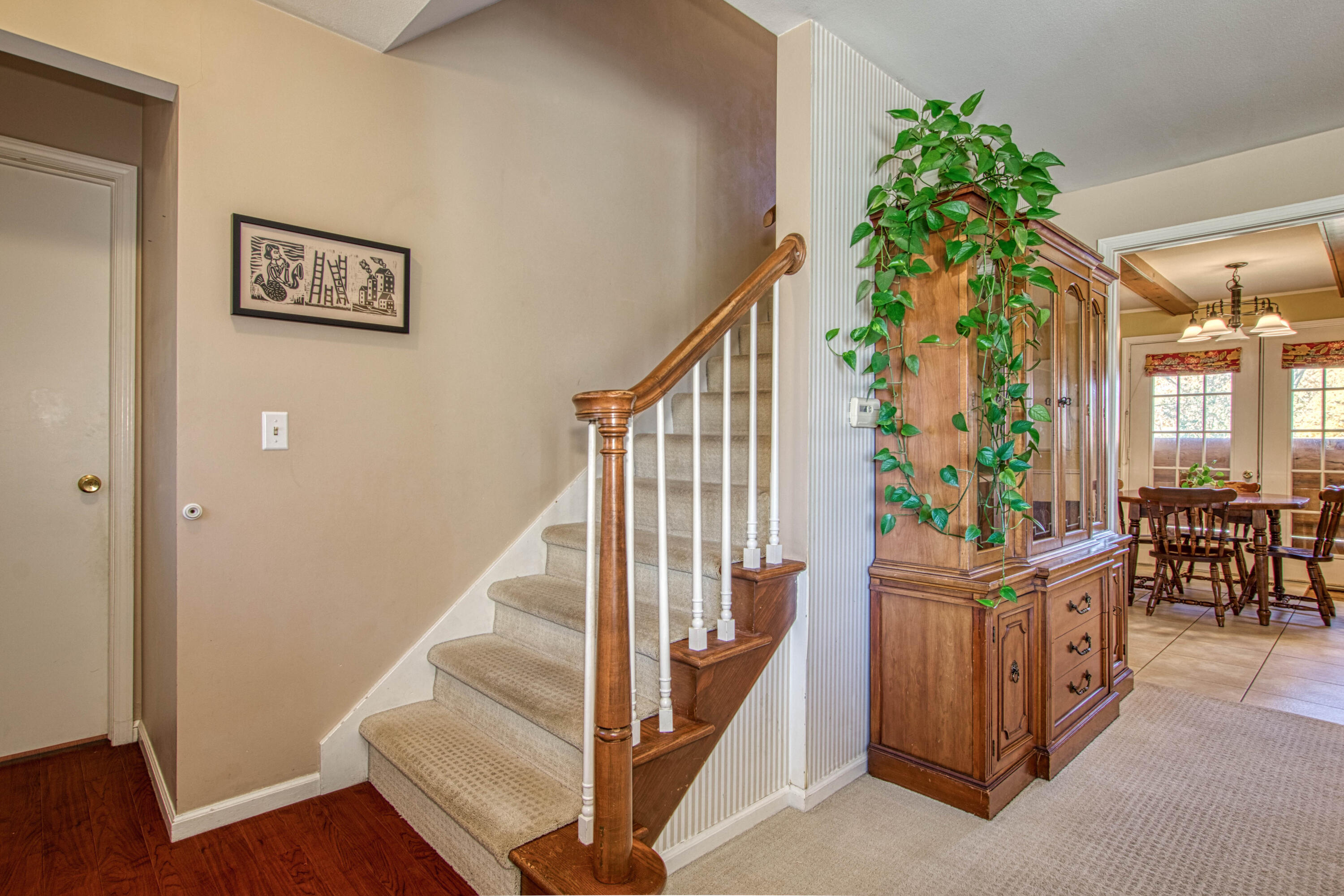 216 Country Club Road Holland, MI 49423 - Photo 20 of 43 Living Room