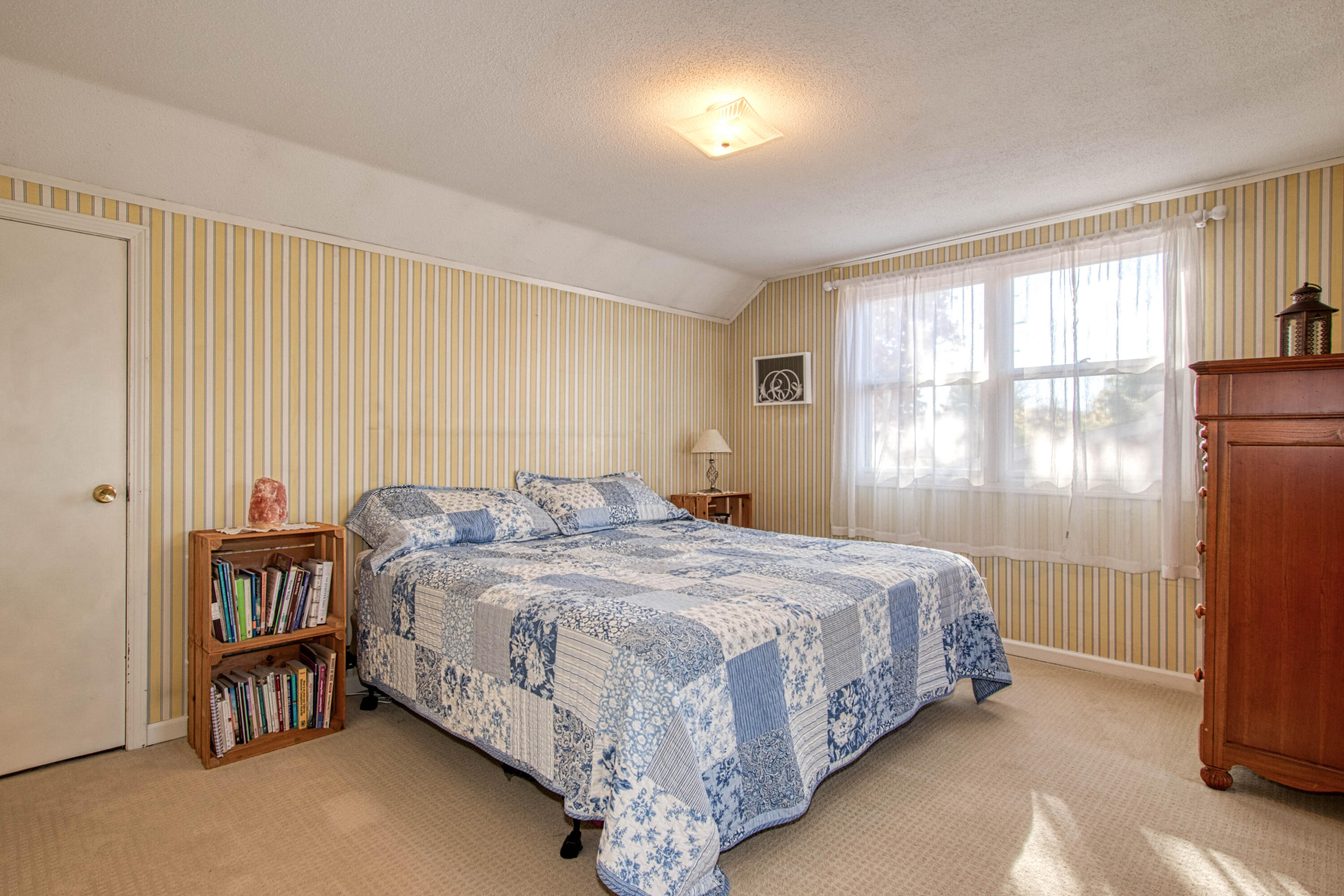 216 Country Club Road Holland, MI 49423 - Photo 21 of 43 Primary Bedroom
